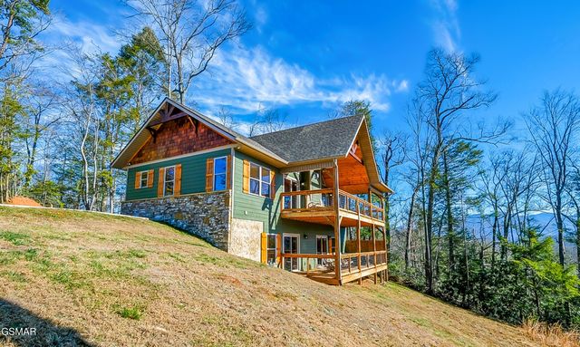408 Potters Ridge Road, Gatlinburg, TN 37738