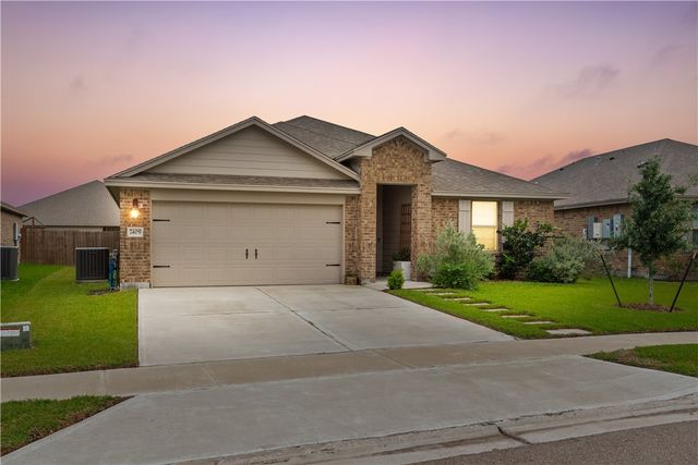 7409 Star Gazer Dr, Corpus Christi, TX 78414