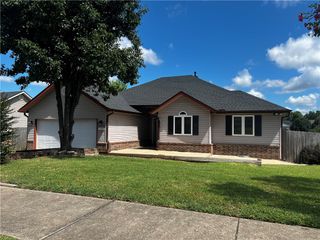 1311 E Rachel Lane, Rogers, AR 72758