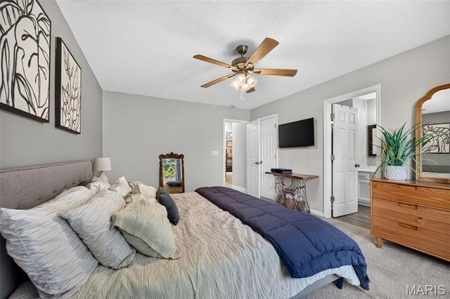 1018 Harvest Home Circle, St Charles, MO 63304