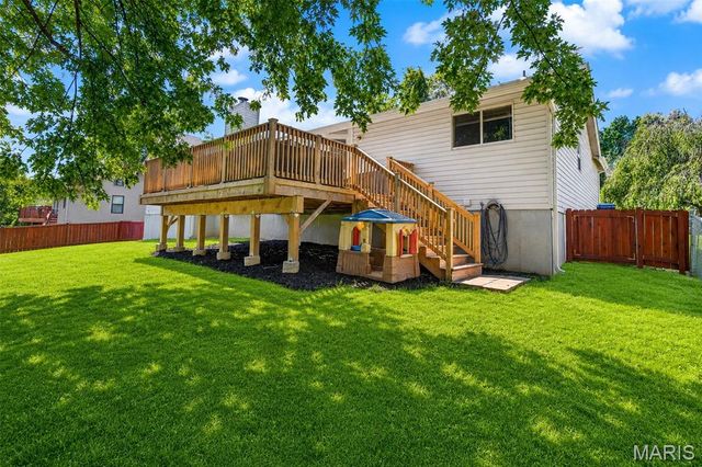 1018 Harvest Home Circle, St Charles, MO 63304