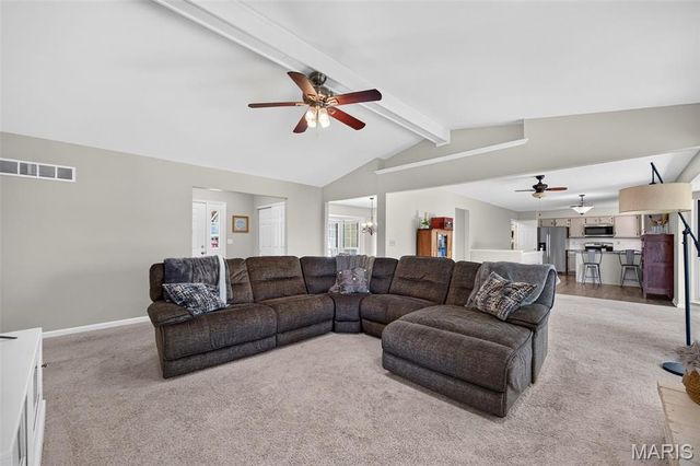 1018 Harvest Home Circle, St Charles, MO 63304