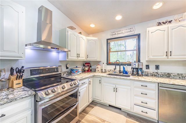 833 Main St, German Twp, PA 15458