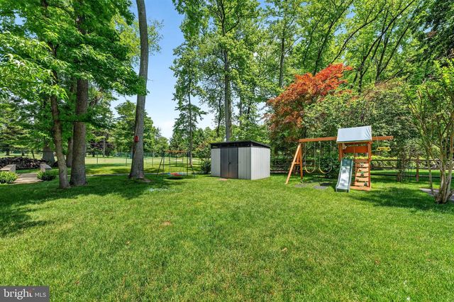 24 BALSAM CT, Lawrenceville, NJ 08648