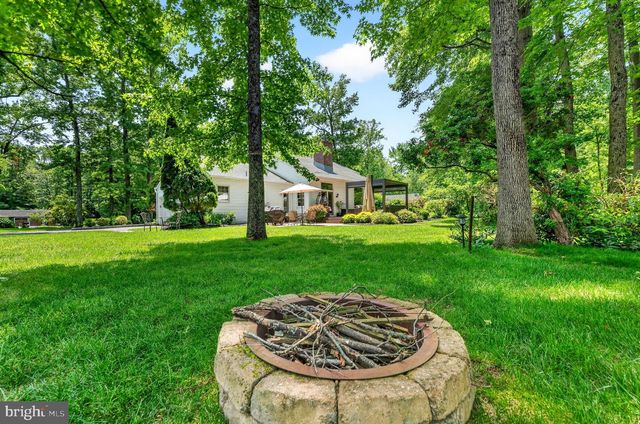 24 BALSAM CT, Lawrenceville, NJ 08648