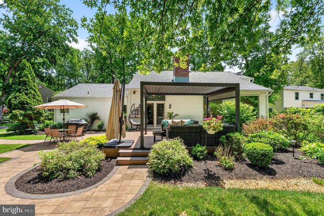 24 BALSAM CT, Lawrenceville, NJ 08648