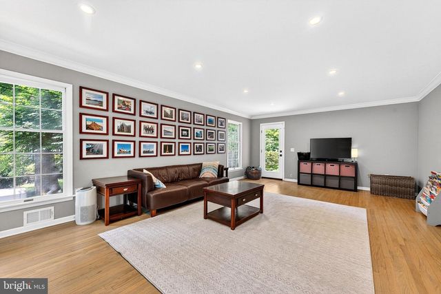 24 BALSAM CT, Lawrenceville, NJ 08648