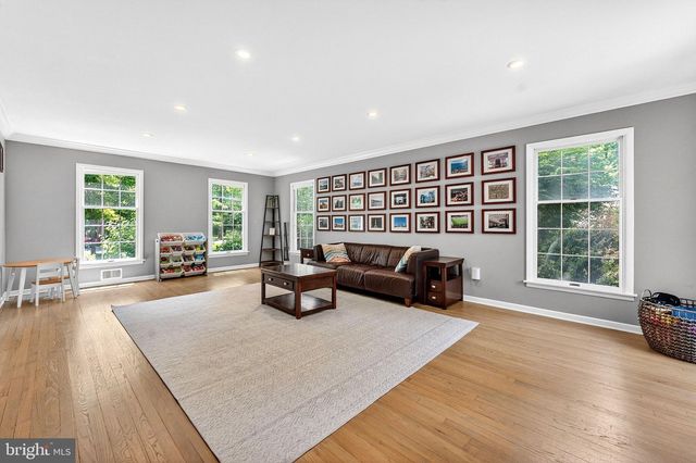 24 BALSAM CT, Lawrenceville, NJ 08648
