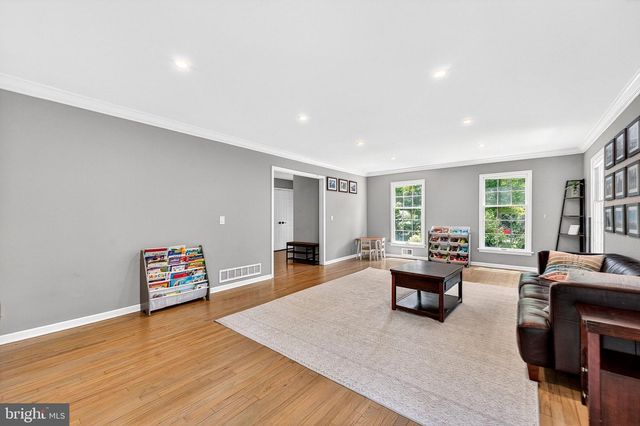 24 BALSAM CT, Lawrenceville, NJ 08648
