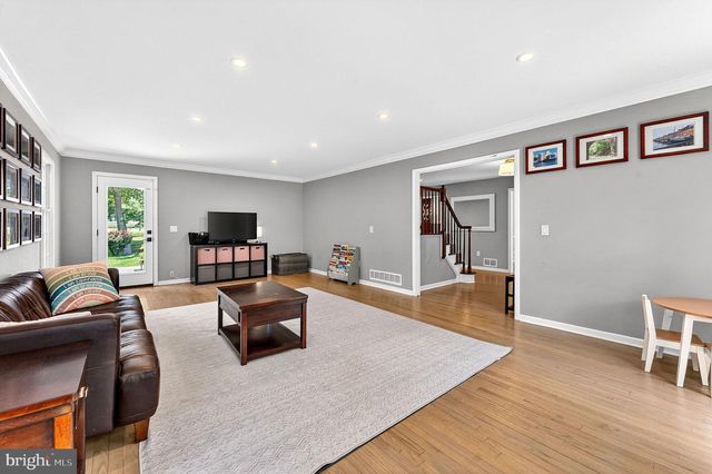 24 BALSAM CT, Lawrenceville, NJ 08648