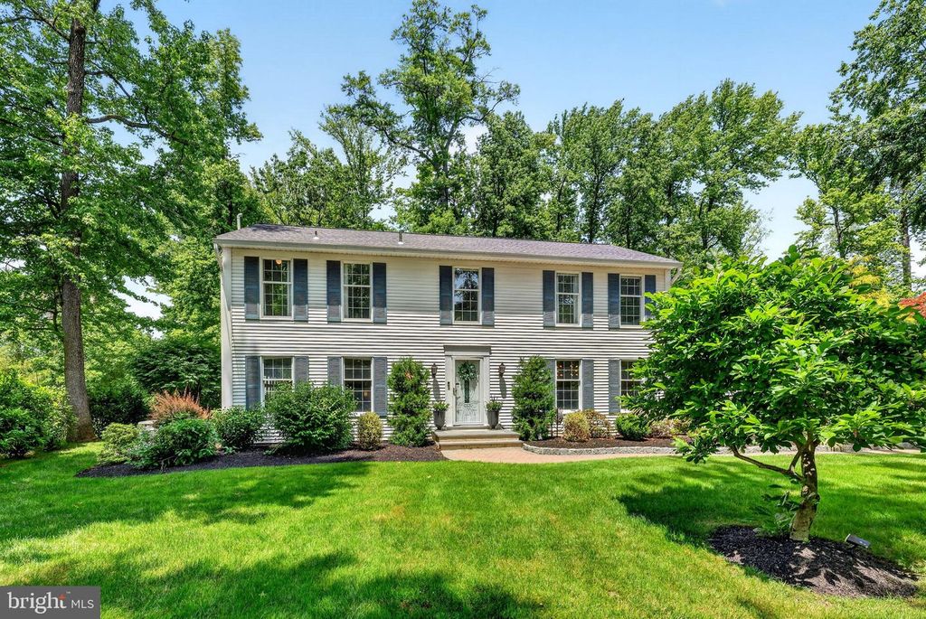 24 BALSAM CT, Lawrenceville, NJ 08648