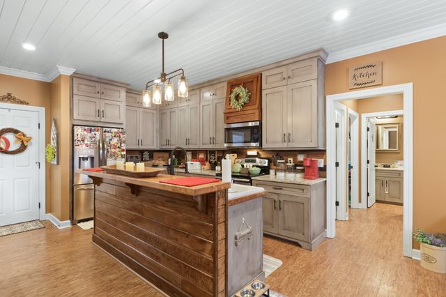 1953 Franklin Pike, Lewisburg, TN 37091