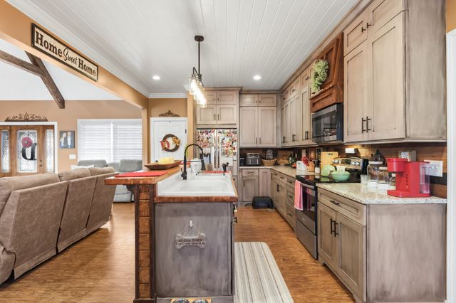 1953 Franklin Pike, Lewisburg, TN 37091