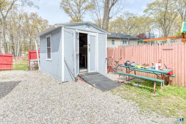 1 Gem Drive, Windham, CT 06226