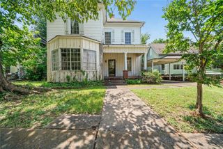 523 May Street, Palestine, TX 75801