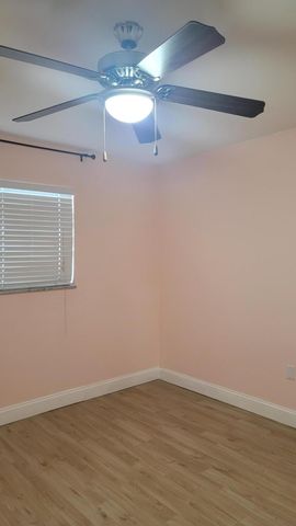 2590 NW 98th Avenue, Sunrise, FL 33322
