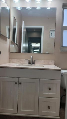 2590 NW 98th Avenue, Sunrise, FL 33322