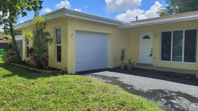2590 NW 98th Avenue, Sunrise, FL 33322
