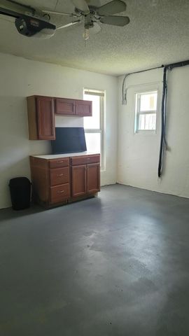 2590 NW 98th Avenue, Sunrise, FL 33322