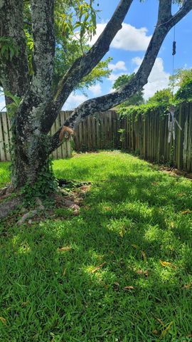 2590 NW 98th Avenue, Sunrise, FL 33322