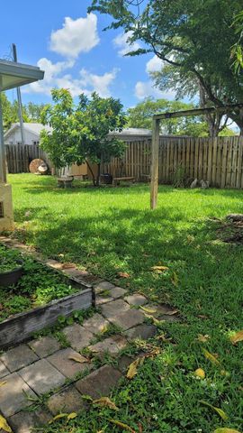 2590 NW 98th Avenue, Sunrise, FL 33322
