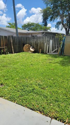2590 NW 98th Avenue, Sunrise, FL 33322