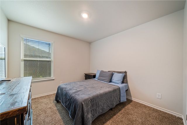 9621 English Oak Dr, Corpus Christi, TX 78410