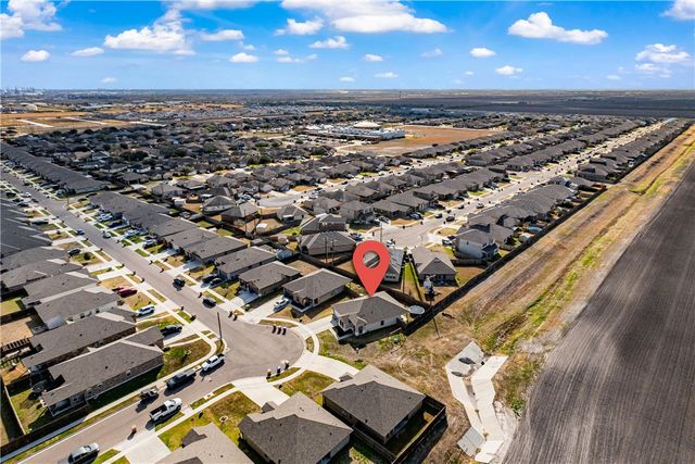 9621 English Oak Dr, Corpus Christi, TX 78410