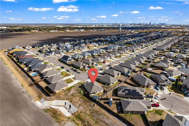 9621 English Oak Dr, Corpus Christi, TX 78410