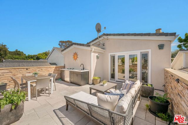 707 Jasmine Avenue, Corona Del Mar, CA 92625