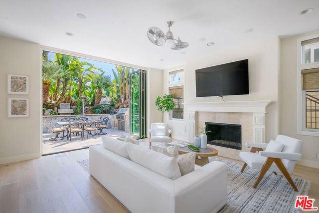 707 Jasmine Avenue, Corona Del Mar, CA 92625