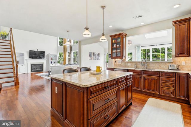 472 CALDWELL LN, Horsham, PA 19044