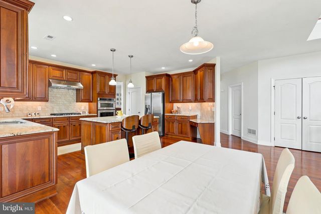 472 CALDWELL LN, Horsham, PA 19044