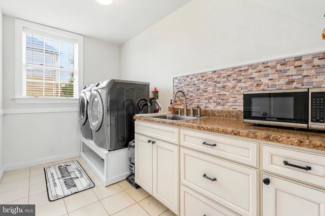 472 CALDWELL LN, Horsham, PA 19044