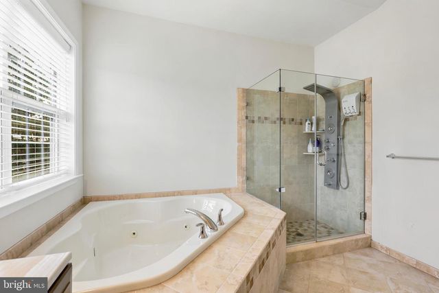 472 CALDWELL LN, Horsham, PA 19044
