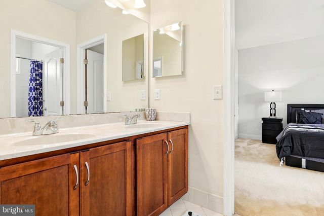 472 CALDWELL LN, Horsham, PA 19044