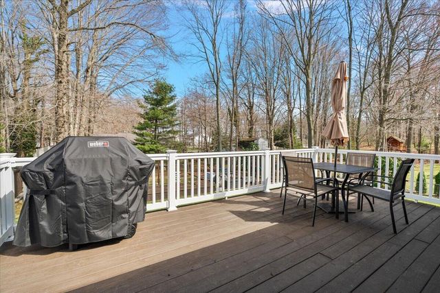 275 Bay Haven Avenue, Holland, MI 49424