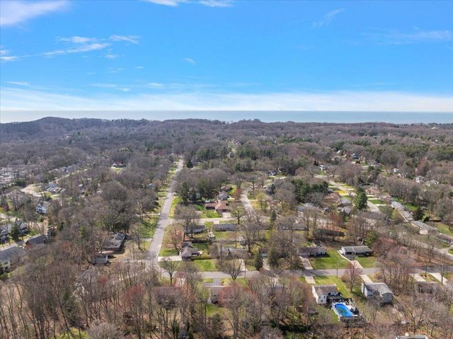 275 Bay Haven Avenue, Holland, MI 49424