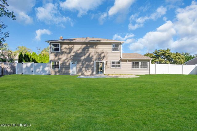 336 Barcelona Drive, Toms River, NJ 08753