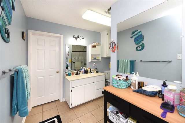 2101 Capeheart St, Ingleside, TX 78362