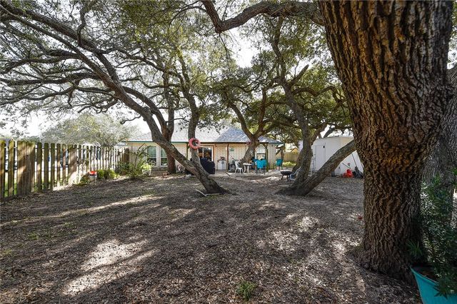 2101 Capeheart St, Ingleside, TX 78362