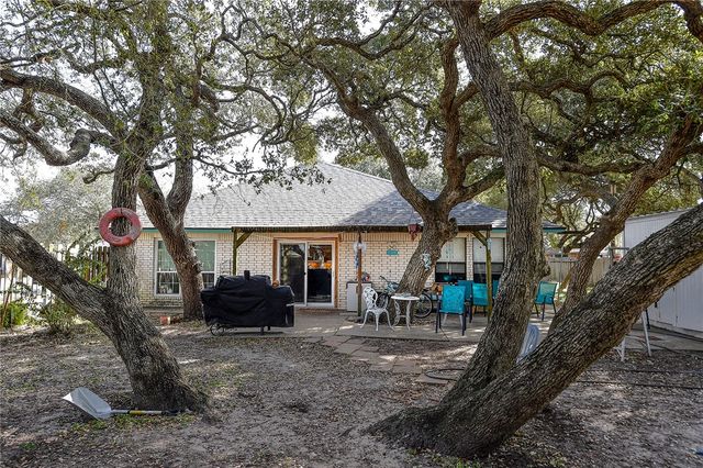 2101 Capeheart St, Ingleside, TX 78362