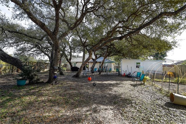 2101 Capeheart St, Ingleside, TX 78362