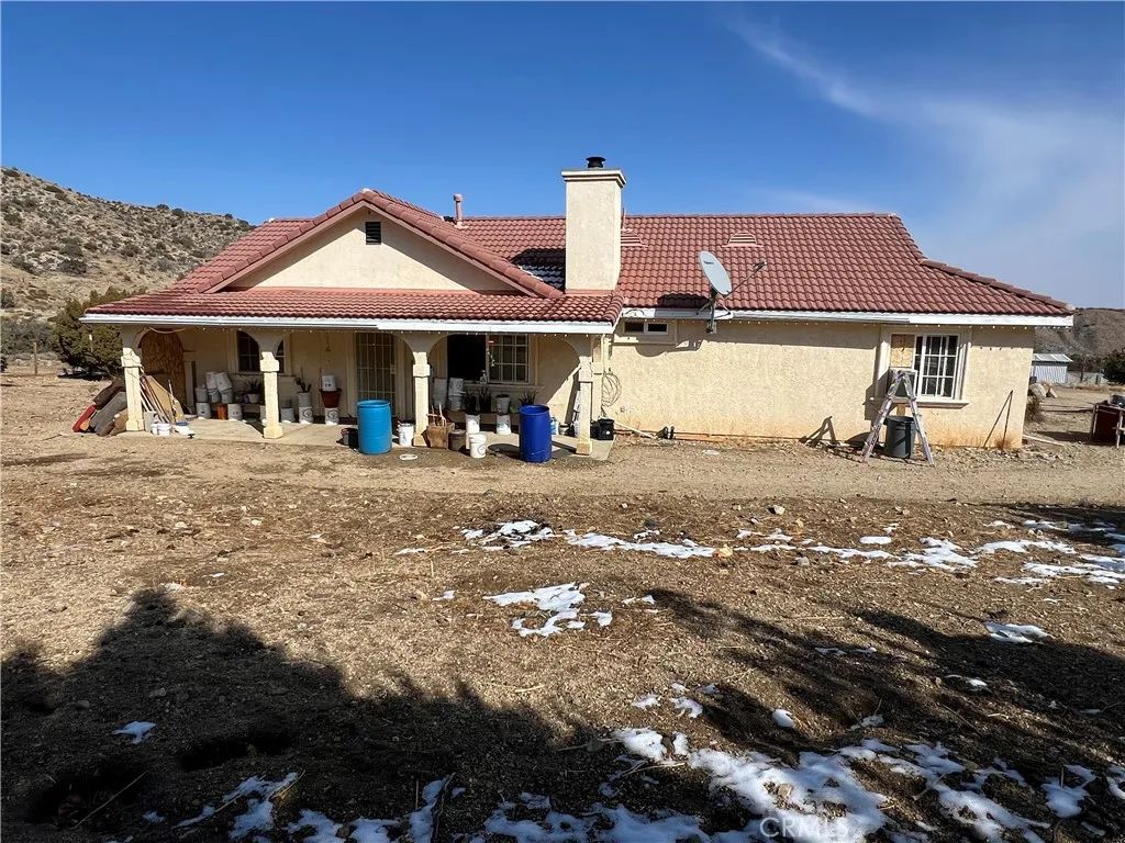 29710 123rd Street East, Pearblossom, CA 93553