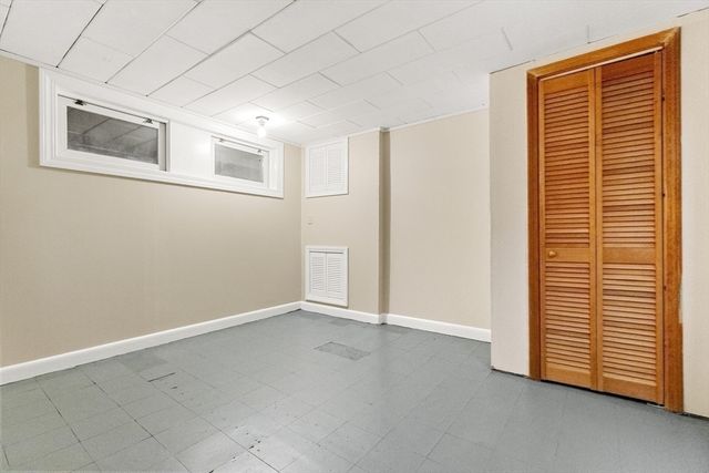 30 Amherst Rd, Marblehead, MA 01945