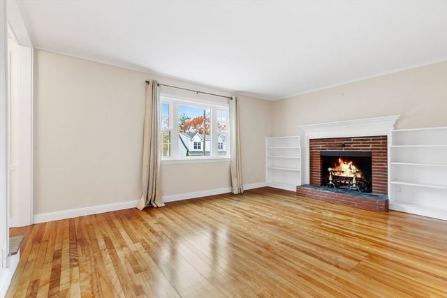 30 Amherst Rd, Marblehead, MA 01945