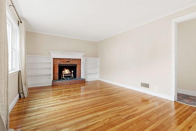 30 Amherst Rd, Marblehead, MA 01945