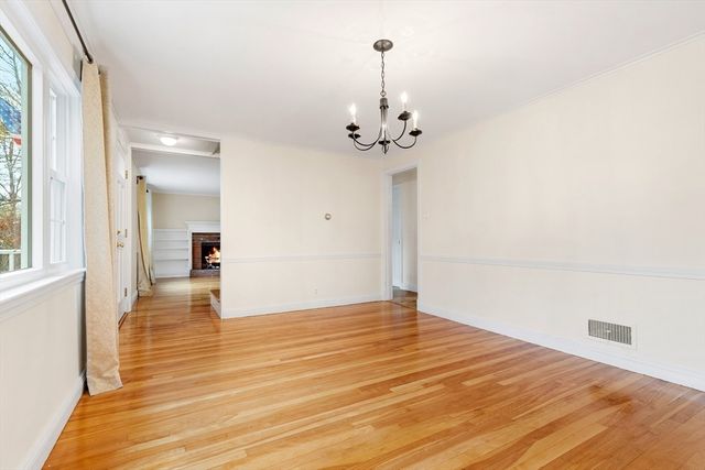 30 Amherst Rd, Marblehead, MA 01945