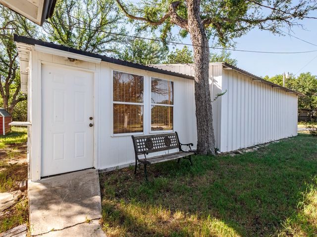 8094 County Road 609, Brownwood, TX 76801