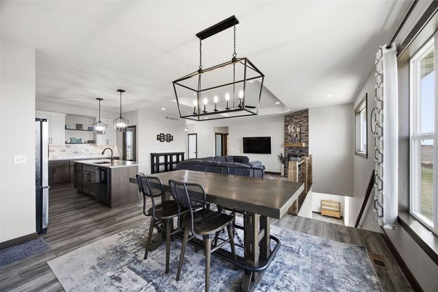 1269 Tramore Road, Marion, IA 52302